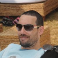 Yaniv Vararu